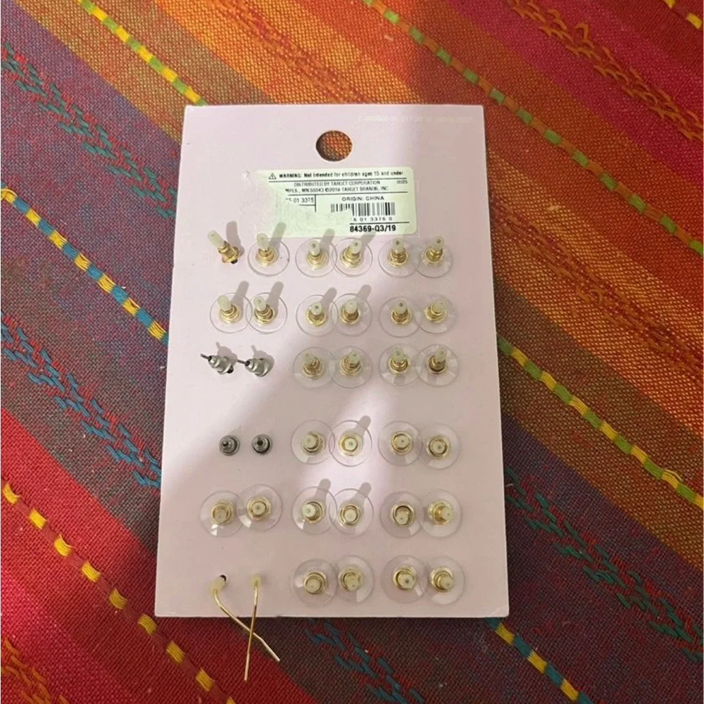 Earring Pallet - Picture 2 of 2